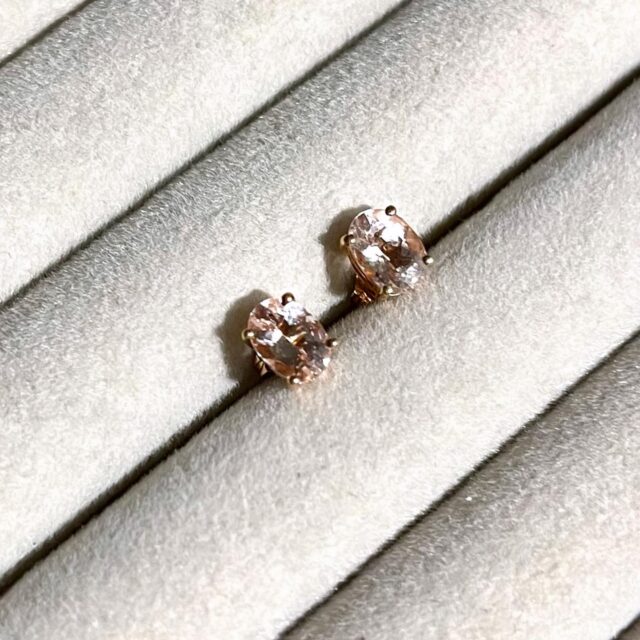 Auksarai su morganitais ~2ct
