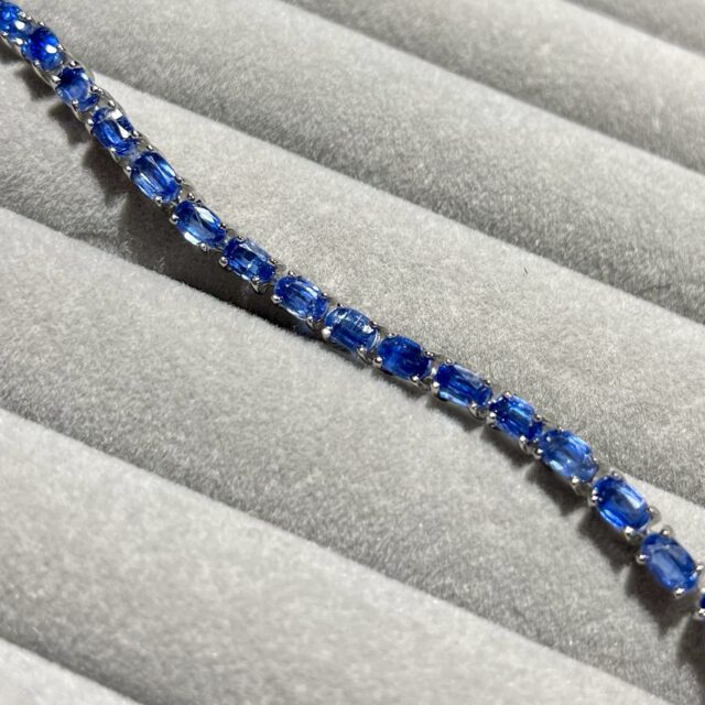 Srebrna bransoletka z kianitami ~6 ct