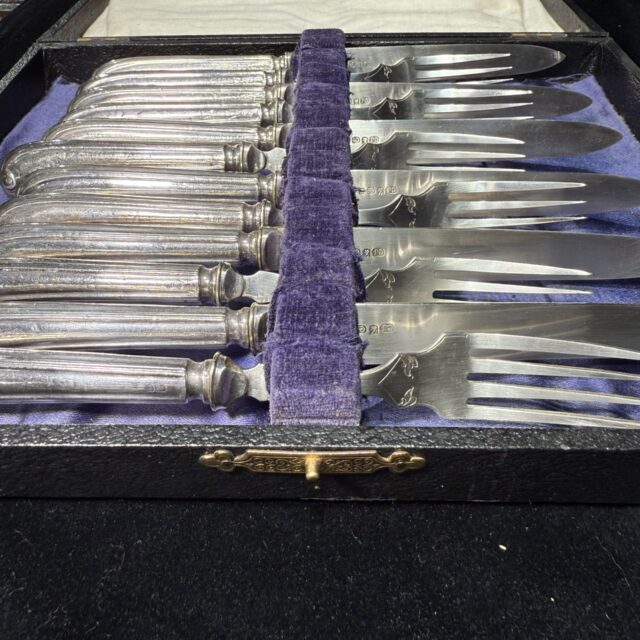 A set of silver cutlery, 1908